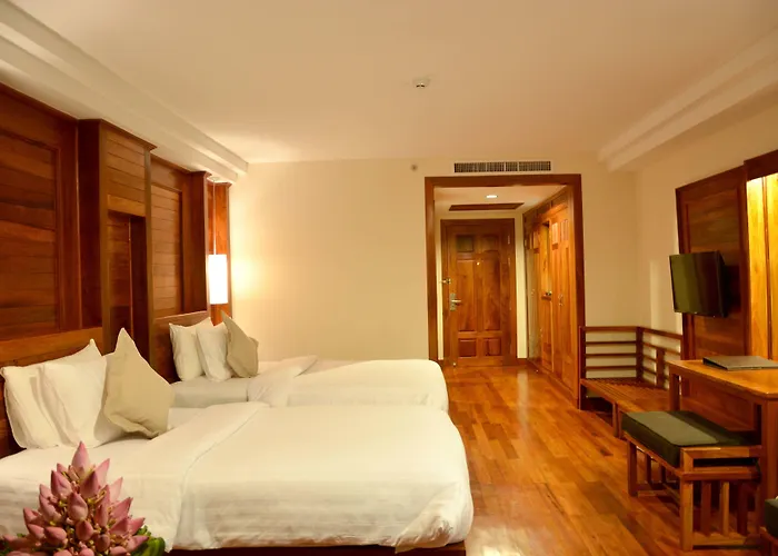 Angkor Miracle Reflection Club