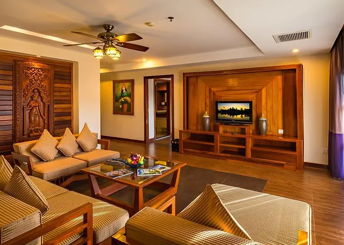 Angkor Miracle Reflection Club Siem Reap